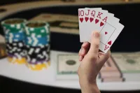 Ejemplo de escalera de color en el poker - -