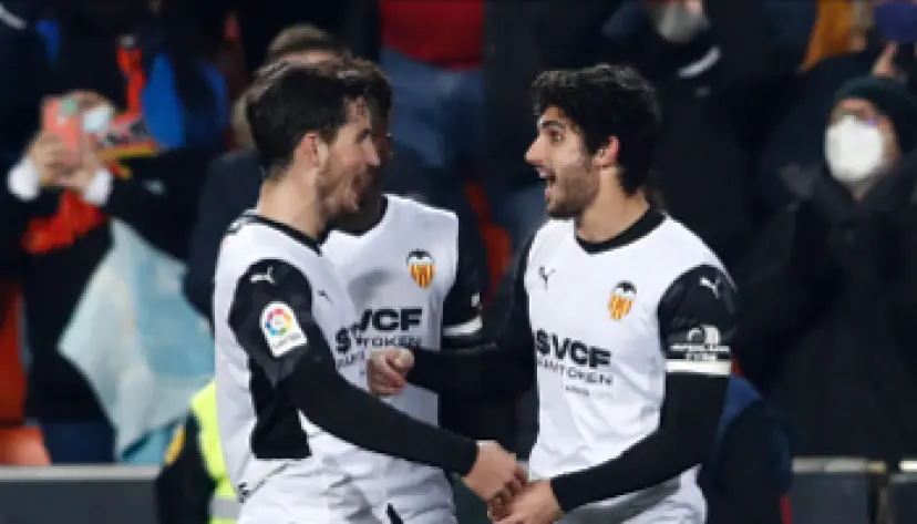 Pronóstico Dep. Alavés - Valencia | LaLiga | Fútbol