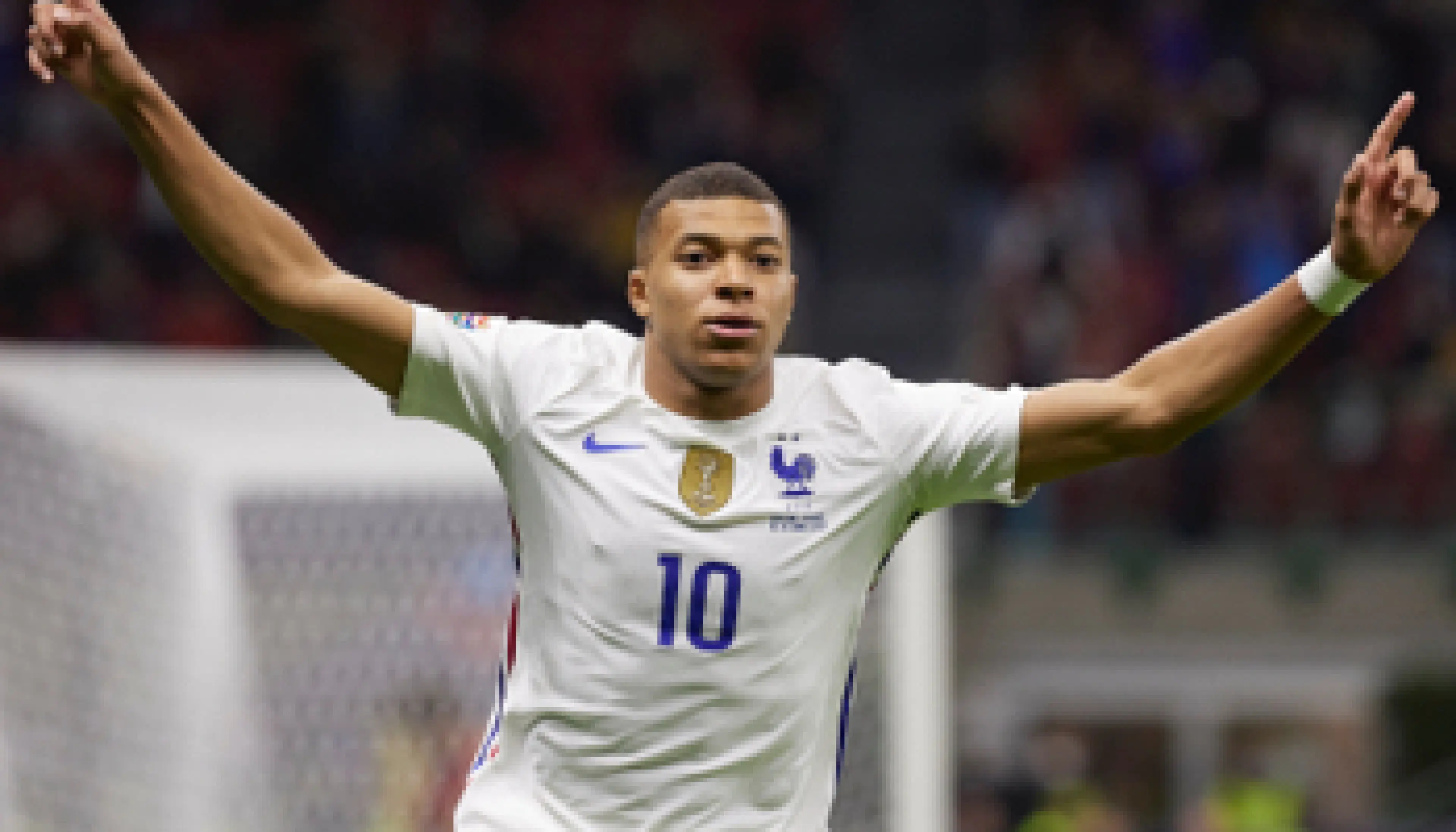 Mbappe celebra un gol en la UEFA Nations League