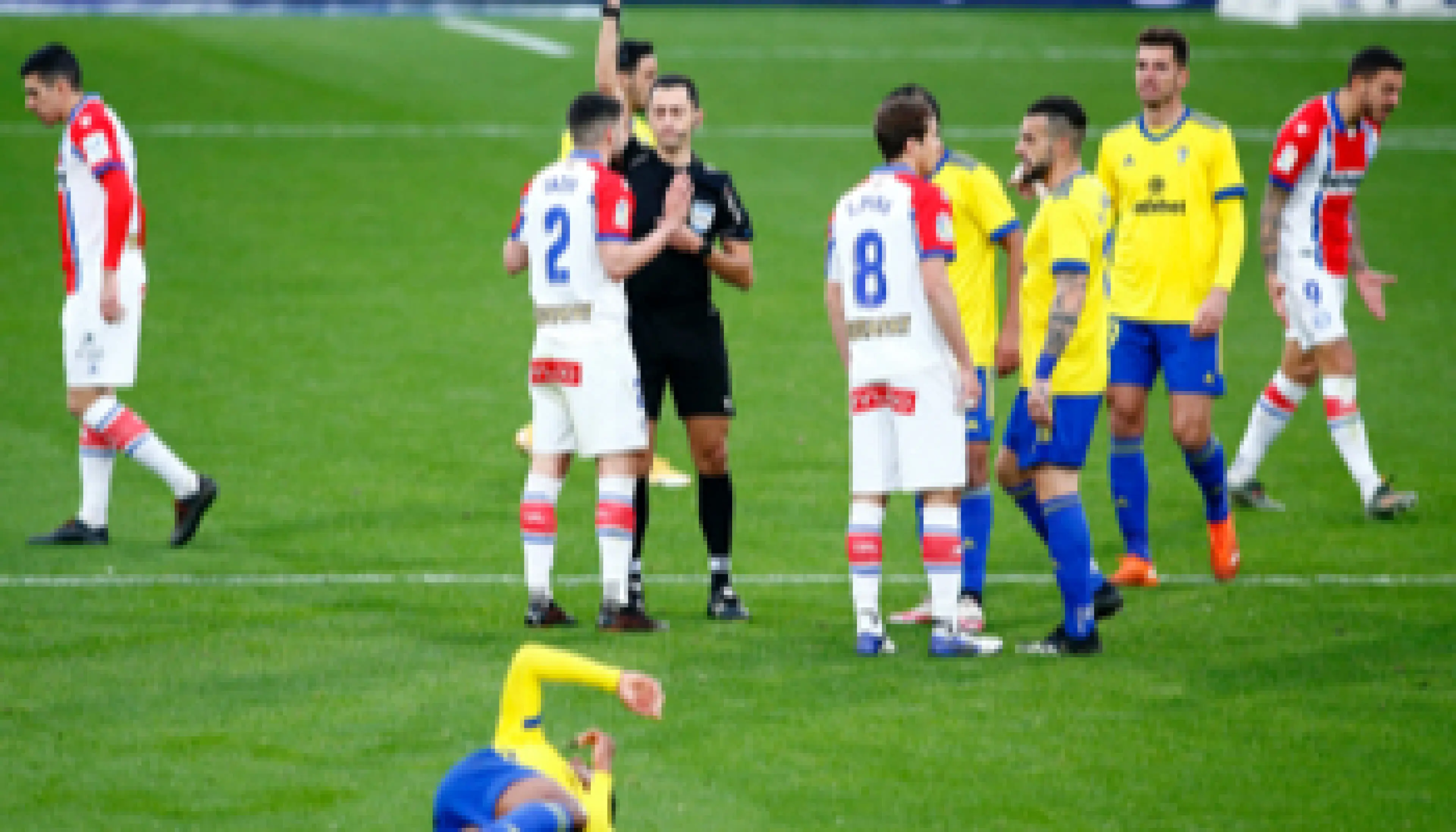 Pronóstico Alavés - Cádiz | La Liga | Fútbol